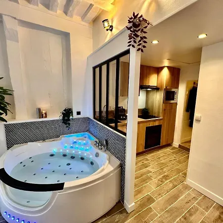 Le Corneille - Jacuzzi, Sauna & Parking Par Atypique Apartman