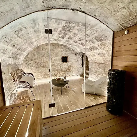 Le Corneille - Jacuzzi, Sauna & Parking Par Atypique Apartman