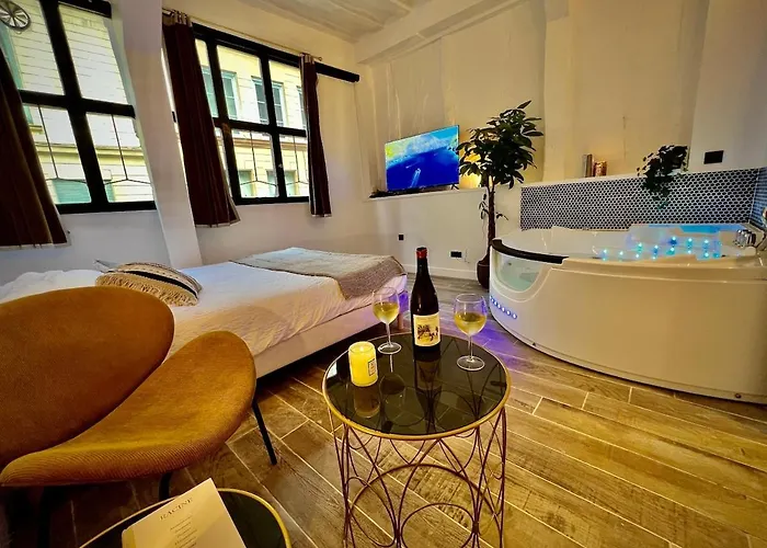 Le Corneille - Jacuzzi, Sauna&parking Par Atypique Rouen