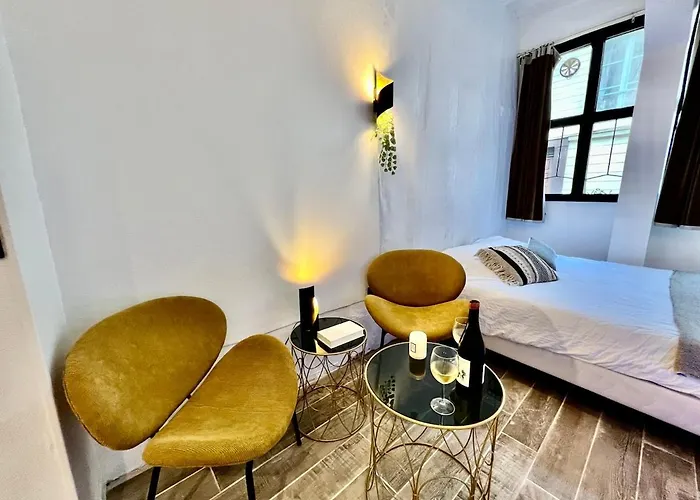 Le Corneille - Jacuzzi, Sauna&parking Par Atypique